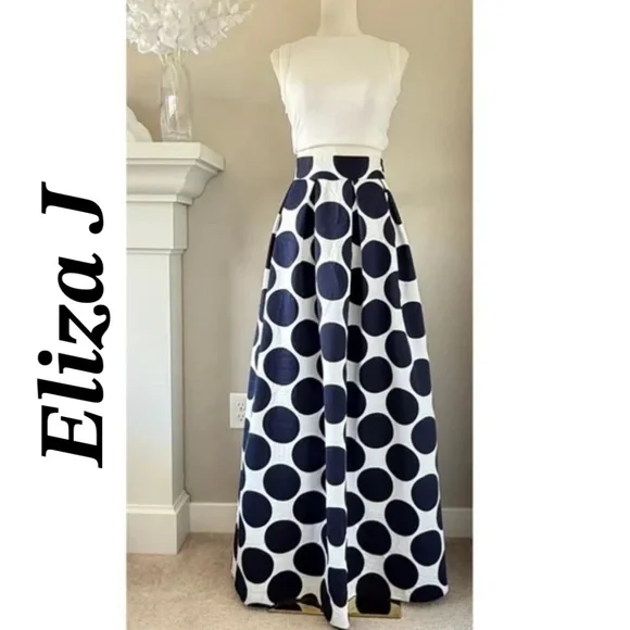 Eliza J Pleated long skirt in Navy Dot Size 4 - Picture 1 of 10